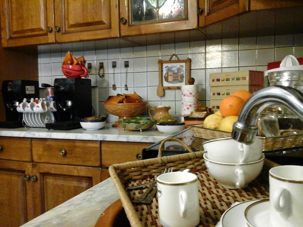 Nonnasara Bed And Breakfast Valderice Kültér fotó